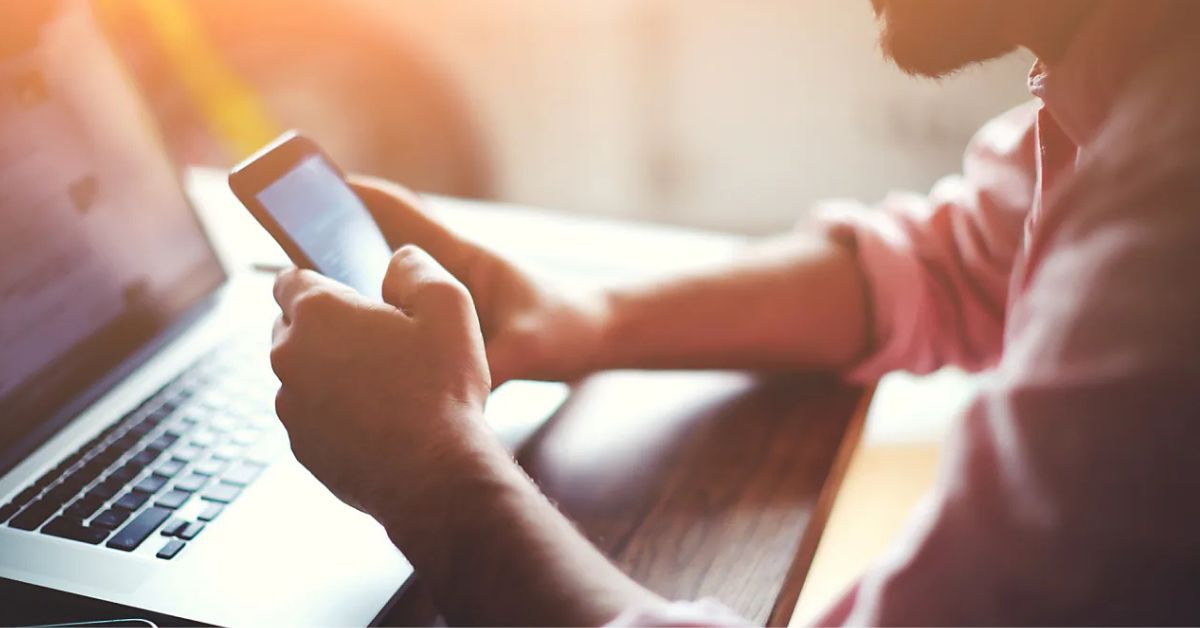 Hidden fees can quietly push your fuel costs above pump price. Learn what to look for and how a Shell fuel card from Fleetnetix helps you take control.